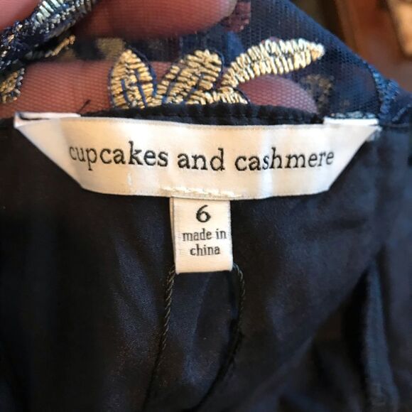 Cupcakes & Cashmere Navy Floral Mini Dress Sz 6 NWT - Picture 5 of 7